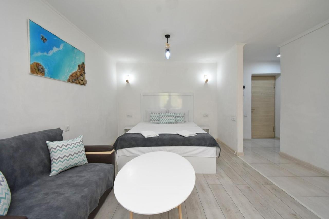 Cozy Apartment Near To The Metro H Kochar 19 Jerevan Exteriör bild