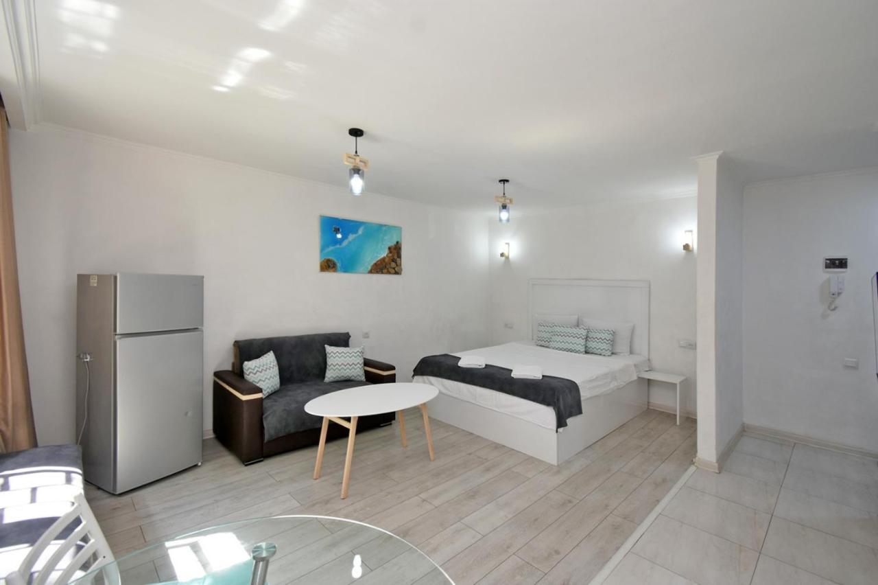 Cozy Apartment Near To The Metro H Kochar 19 Jerevan Exteriör bild